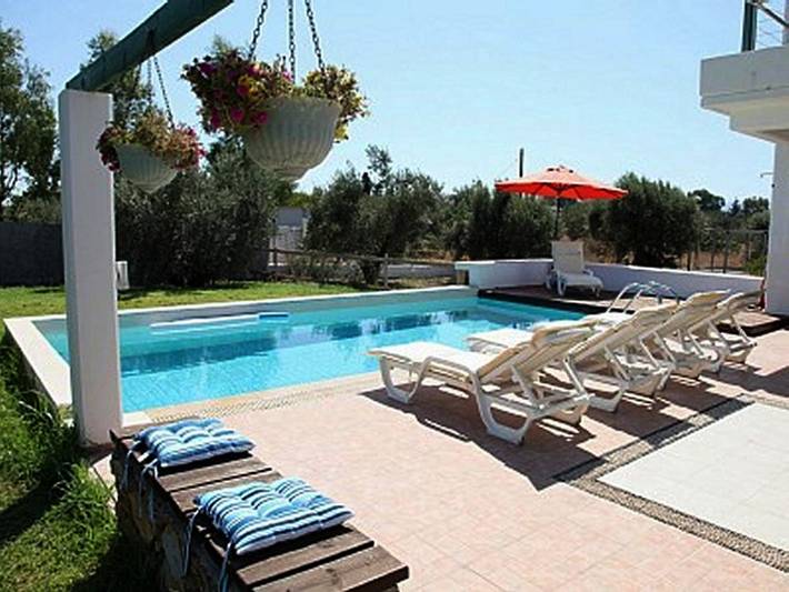 Ferienhaus für 7 Personen, mit Garten und Whirlpool sowie Pool, kinderfreundlich in Afantou - 3