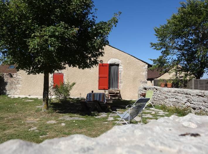 Gîte pour 2 personnes, avec jardin et terrasse, animaux acceptés dans Lozère - 2