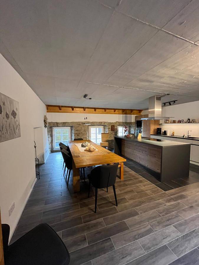 Ferienwohnung für 8 Personen, mit Terrasse in Kell am See