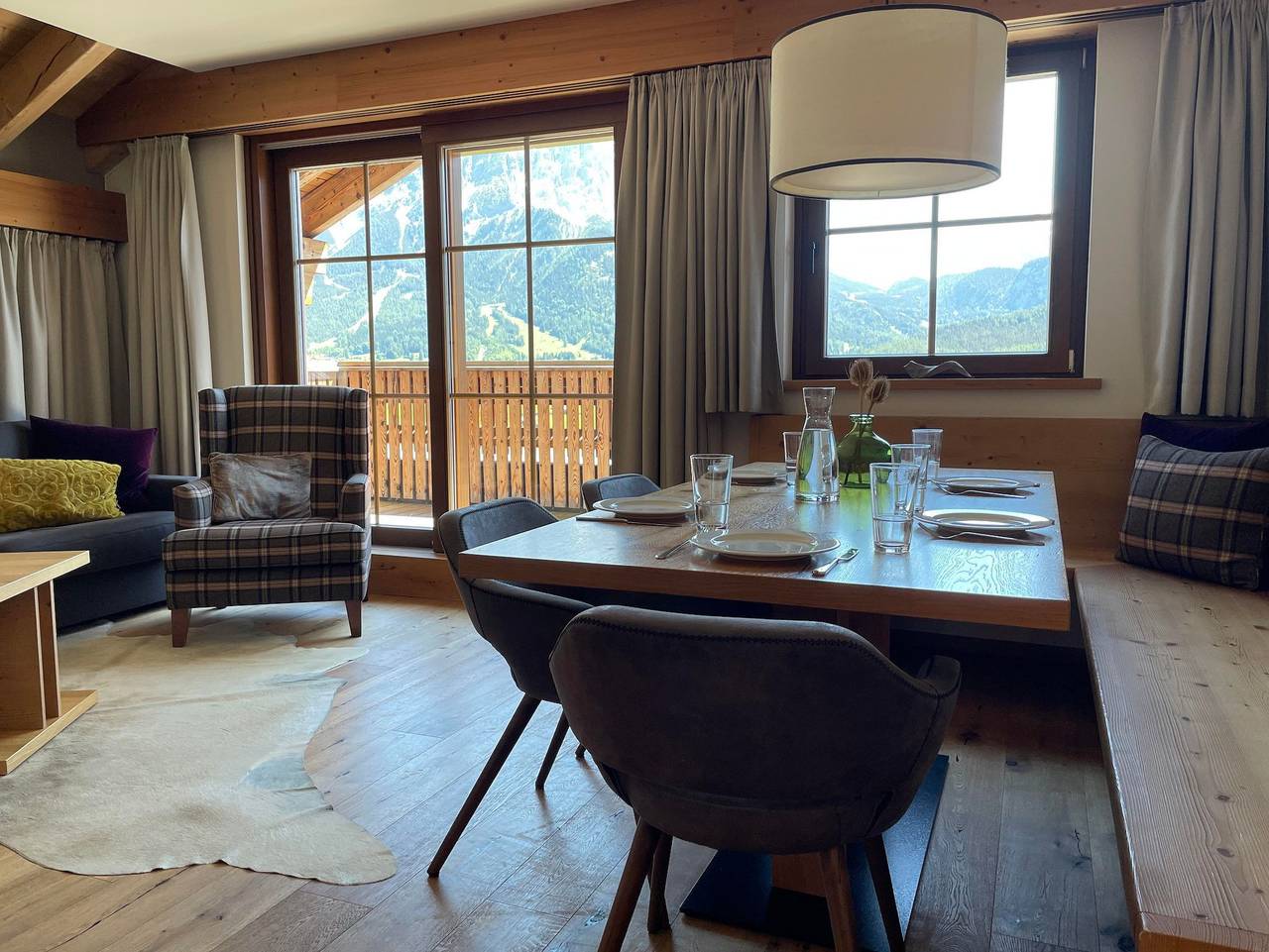 Ganze Ferienwohnung, Zugspitzblick - pur in Lechtaler Alpen, Lermoos