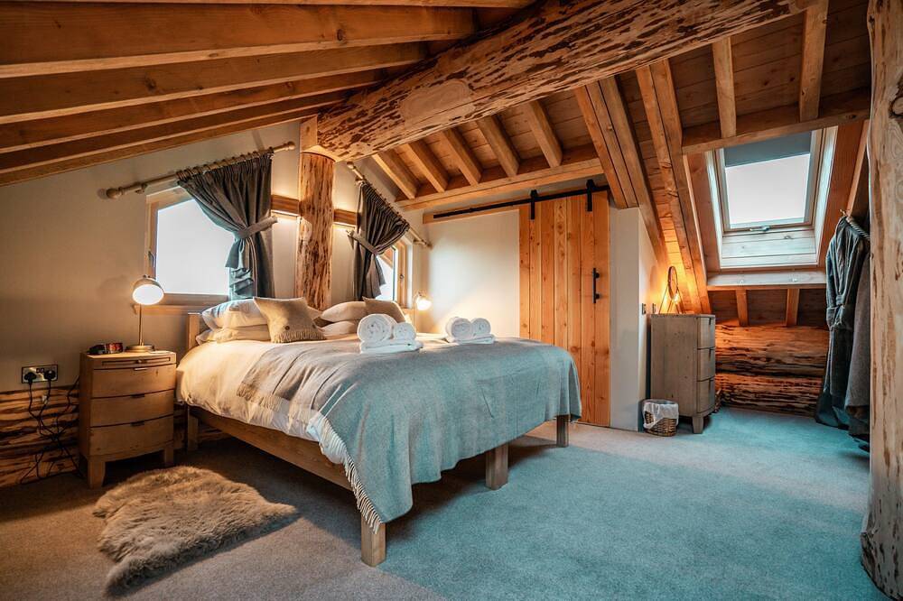 A fairy tale log cabin hand crafted from huge Douglas Fir trees. This rustic luxury cabin has oodles in Melrose, Scottish Borders
