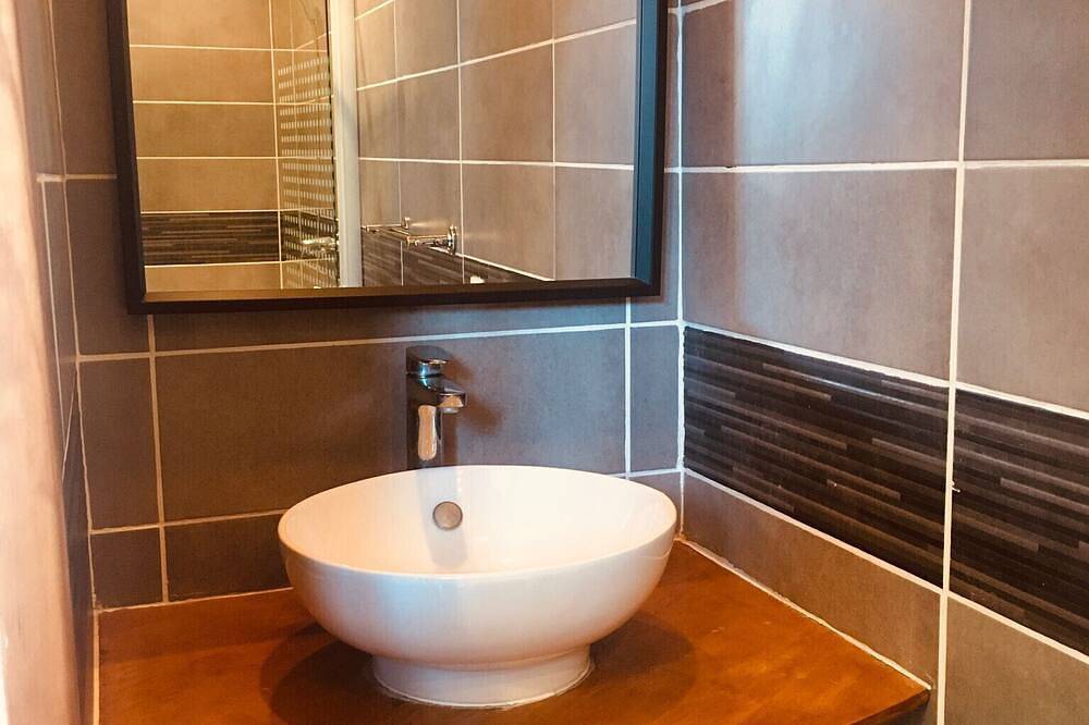 9/Logement 2 pers sdb privée wifi-cuisine commune in Écueillé, Région de Châteauroux