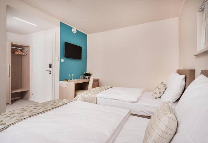 Chambre d’hôte pour 4 personnes, avec vue et balcon à Ljubljana