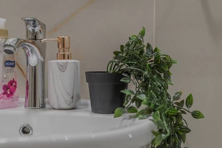 Appartamento intero, Sunny Sicilian Apartment with Garden & Deck in Caltanissetta, Provincia di Caltanissetta