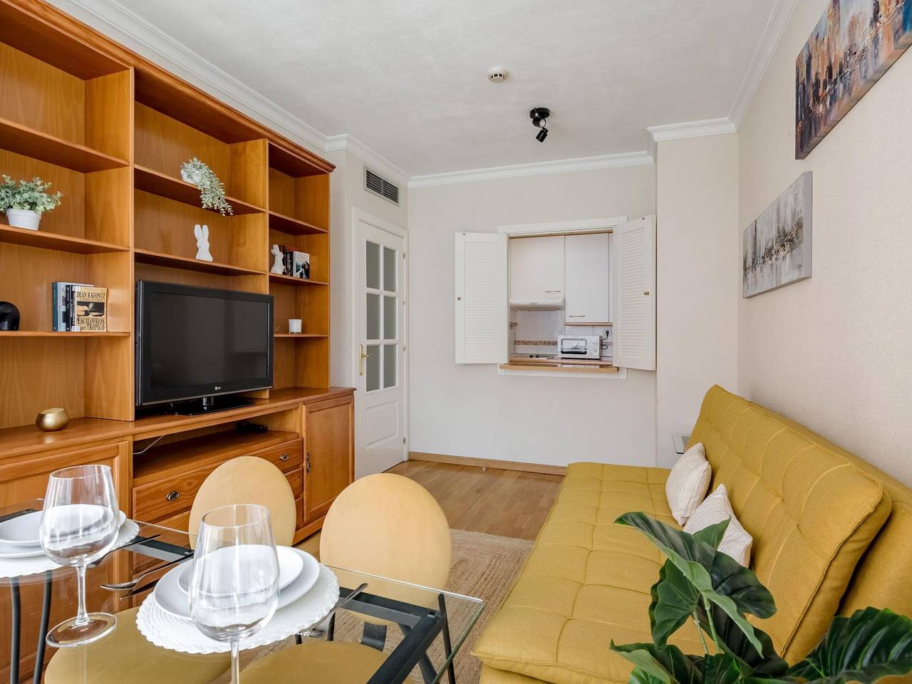 Apartamento vacacional entero, Charming Airport V - Apartamento de diseño cerca del aeropuerto in Madrid, Provincia de Madrid