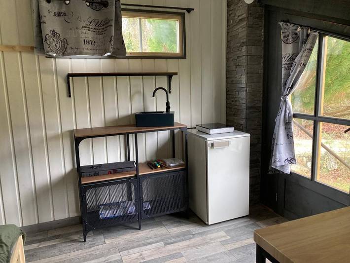 Gîte pour 3 personnes, avec vue ainsi que terrasse et jardin à Chazelles - 2