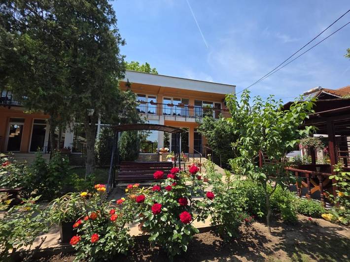 Maison d’hôte pour 2 personnes, avec Terrasse ainsi que Jardin et Vue dans Vama Veche