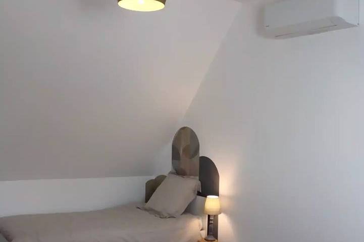 Location de vacances pour 6 personnes, avec piscine et jardin à Veuves - 4