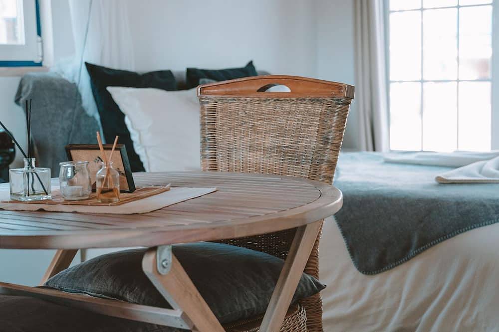 Hel leilighet, Cosy Mosey (1 bedroom + bathroom and outdoor cooking) in São João das Lampas e Terrugem, Costa de Lisboa