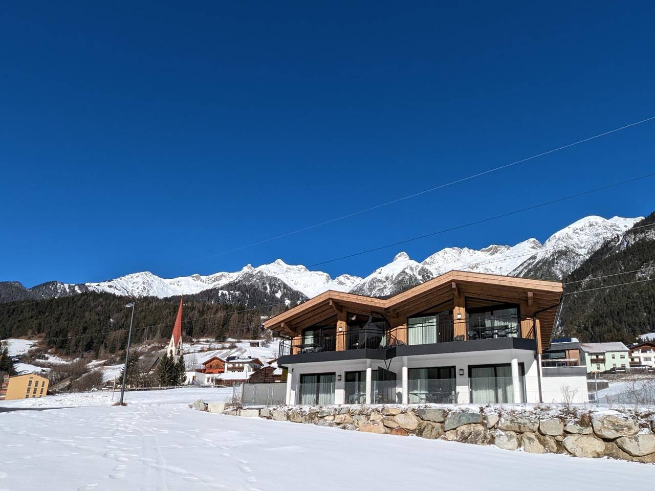 Ganze Wohnung, Luxus Wohnung mit großer Terrasse und Aussicht in Pettneu, Pettneu am Arlberg