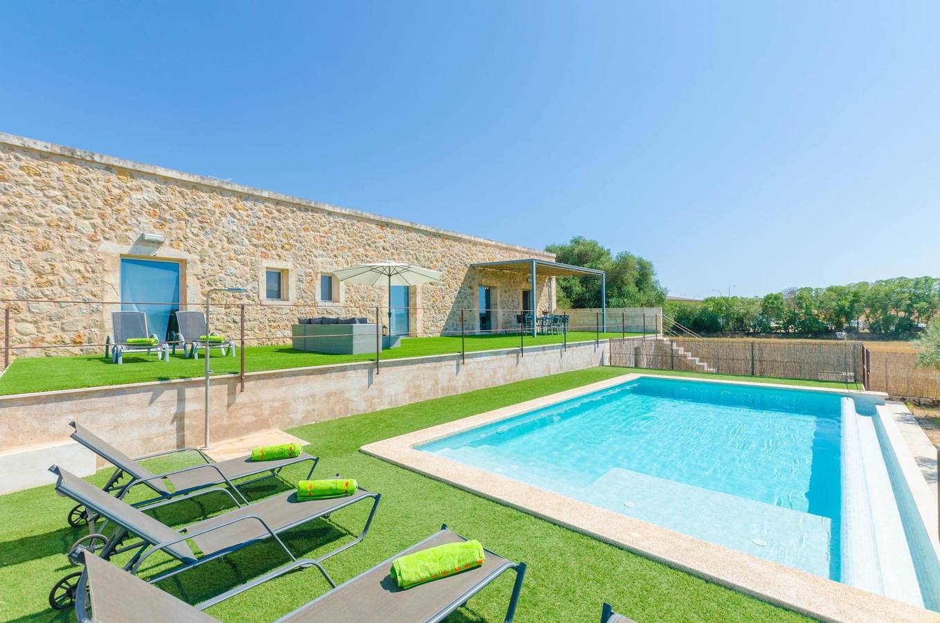 Es Gassons - Villa with private pool in Maria De La Salut. Free Wifi in Maria de la Salut, Majorca Center