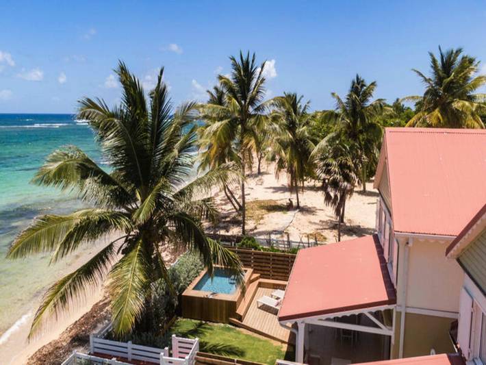 Gîte pour 8 personnes, avec jardin, adapté aux familles dans Plage de l'Autre Bord - 4