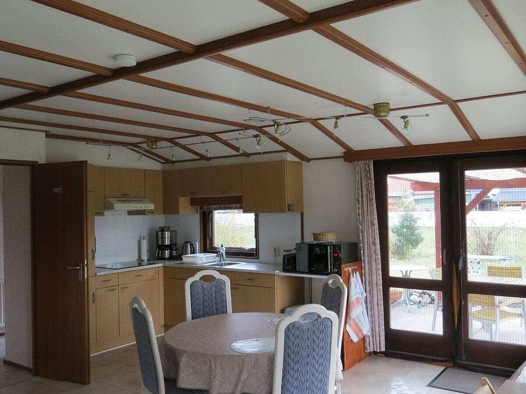 Ganze Wohnung, Bungalow in Lübs mit Schwimmbecken in Lübs, Vorpommern Greifswald