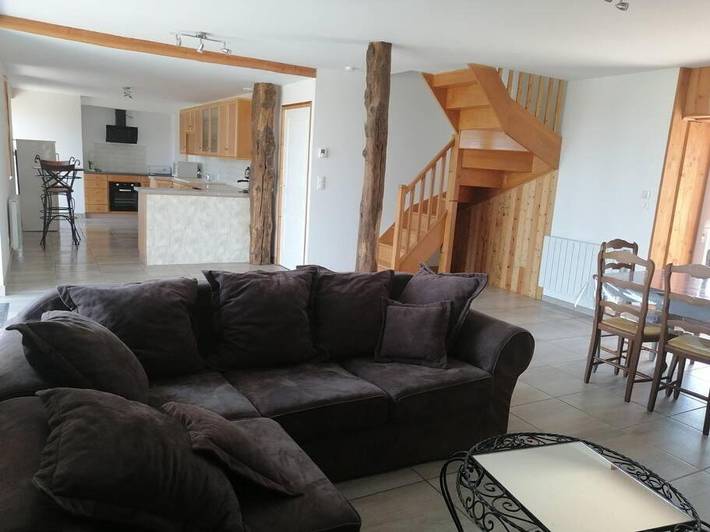 Gîte pour 8 personnes, avec jardin, animaux acceptés à Saint-Jouan-de-l'Isle