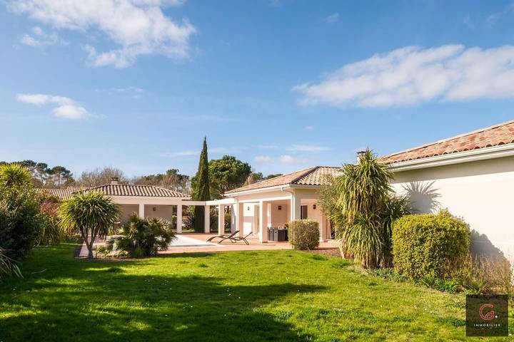 Gîte pour 8 personnes, avec terrasse et piscine à Sanguinet - 3