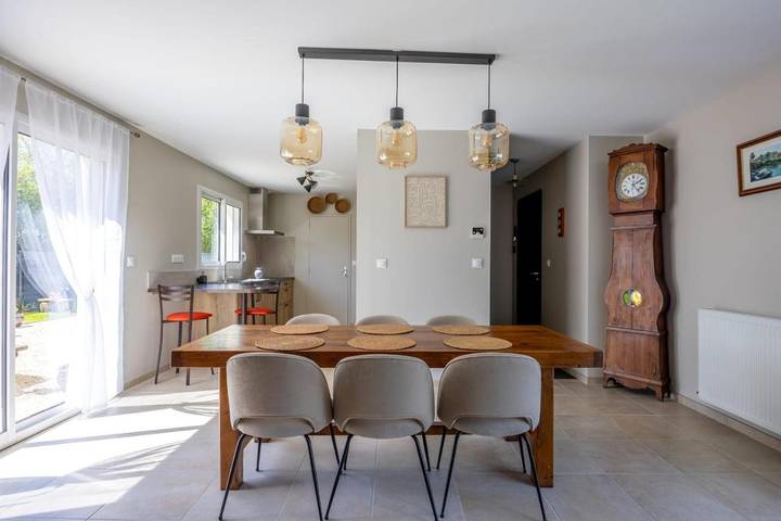 Location de vacances pour 6 personnes, avec terrasse et jardin à Le Molay-Littry - 3