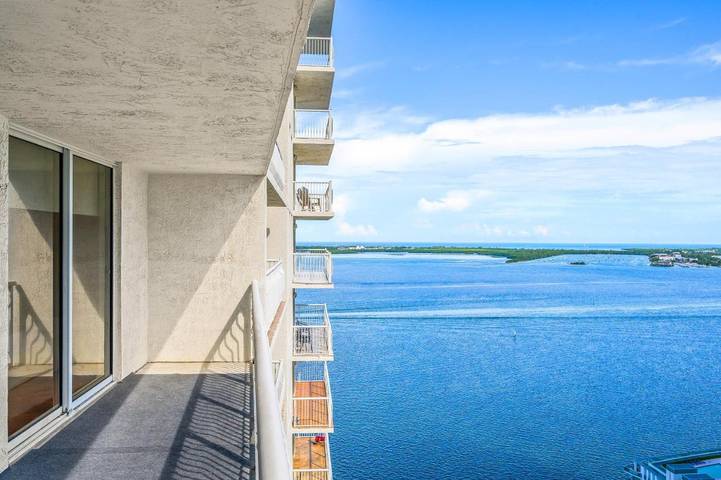 Ferienwohnung für 2 Personen, mit Pool und Whirlpool sowie Balkon in Miami