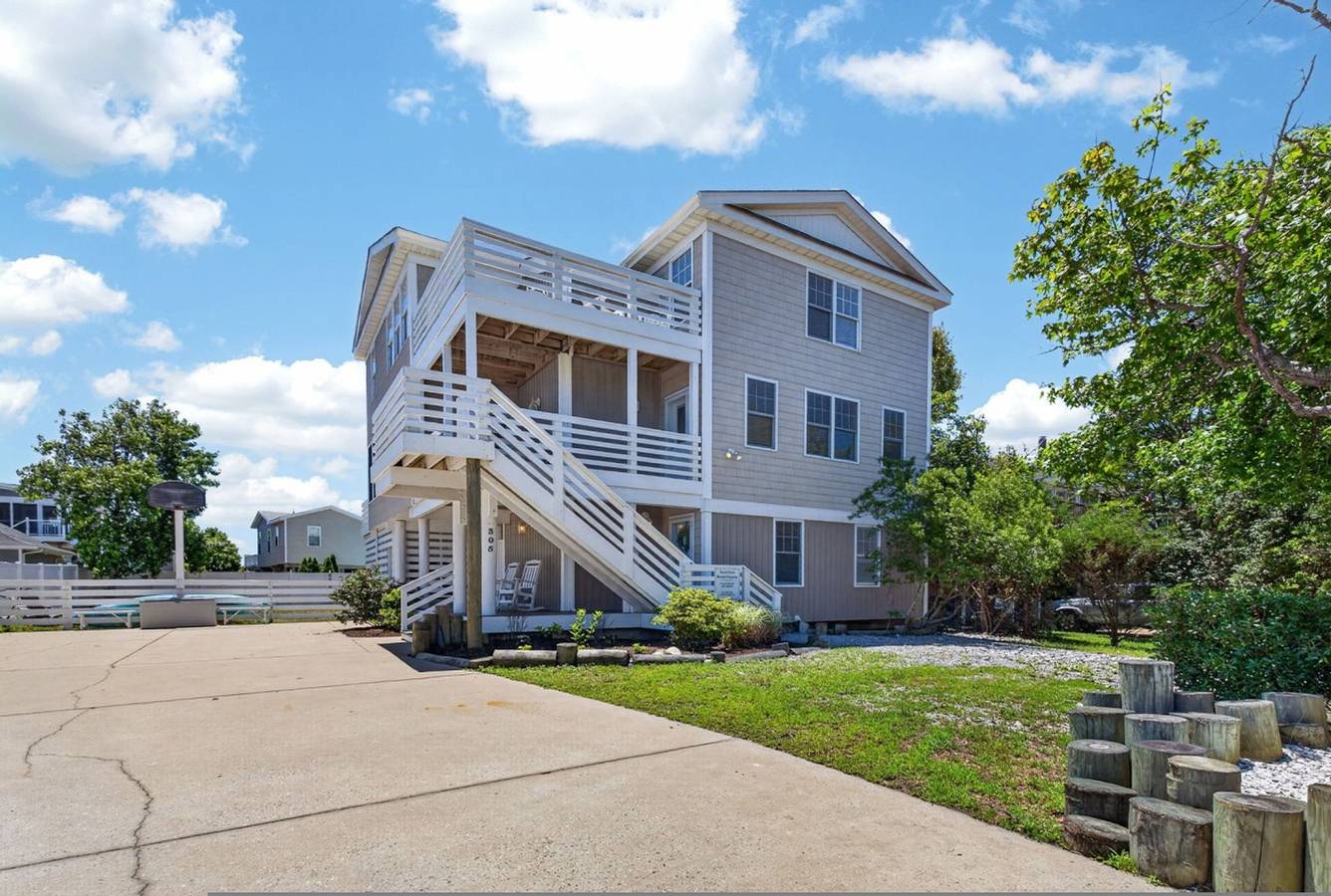 Luxury Sandbridge Retreat | Pool, Hot Tub, Game Room, Walk to Beach in Sandbridge Beach, Sandbridge