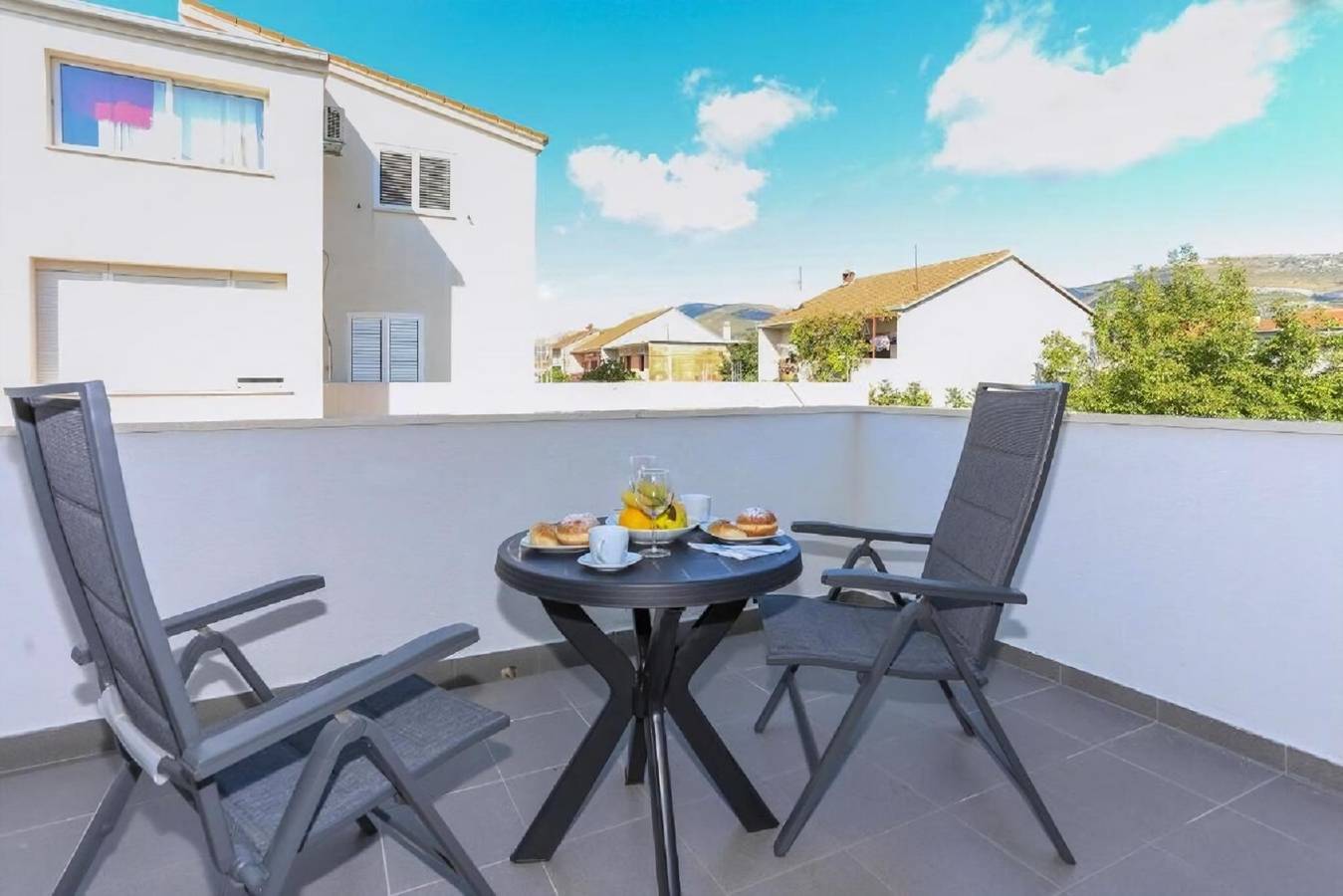 Ganzes Studio, Apartments Slavko with terrace in Kastel Stari, Kaštela