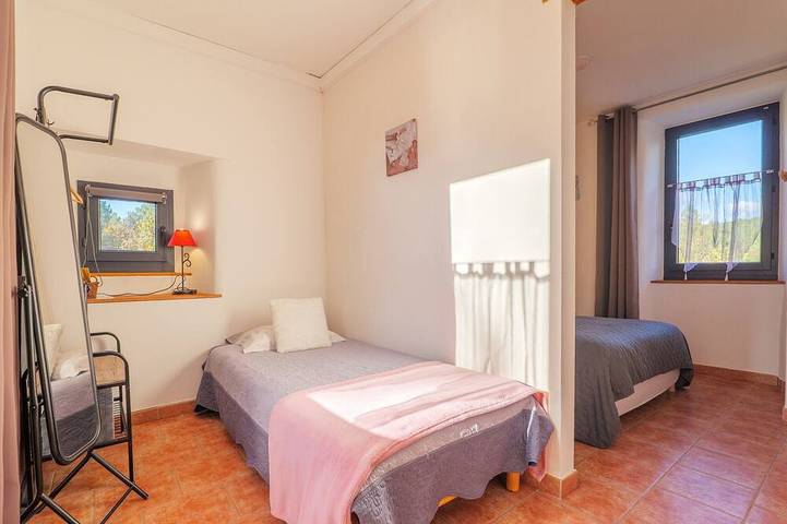 Location de vacances pour 2 personnes, avec jardin à Laurac-en-Vivarais - 2