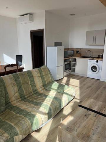 Chambre d’hôte pour 2 personnes, avec jardin et piscine dans le Gers - 2