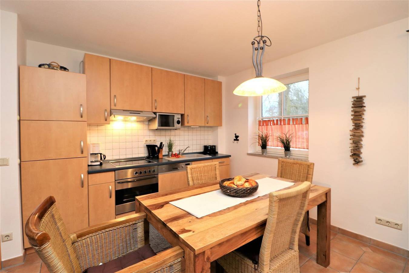 Appartement entier, Ferienwohnung mit Terrasse direkt hinter der Düne in Wustrow, Fischland