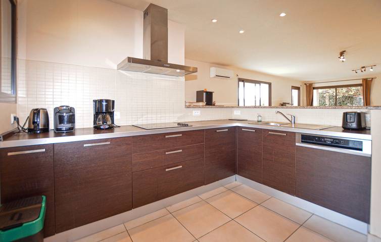 Location de vacances pour 8 personnes, avec jardin et terrasse, animaux acceptés à Vico - 4