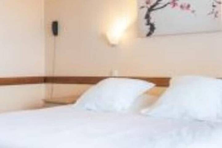 Appartement entier, Studio Tout Équipé - 1 Lit Double in Bellerive-sur-Allier, Région de Vichy