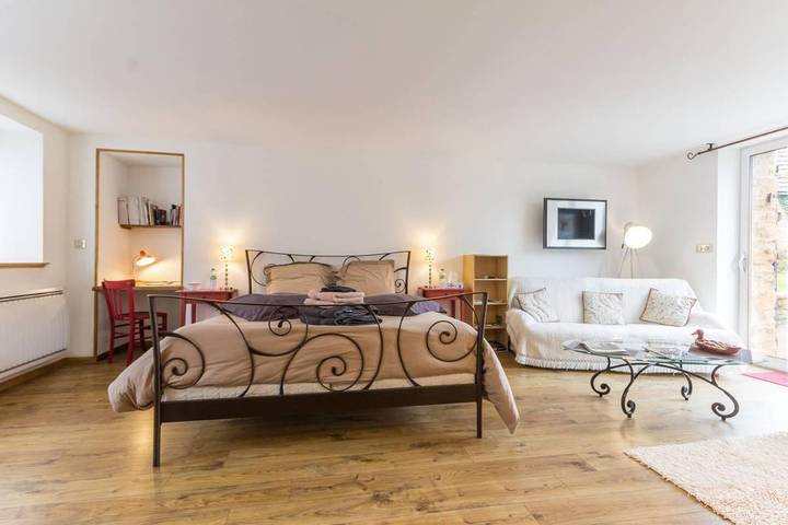 Chambre d’hôte pour 2 personnes, avec jardin et jacuzzi dans Nièvre - 2