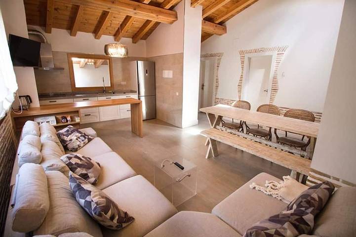 Ferienwohnung für 13 Personen, mit Garten - 1