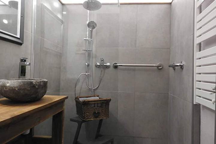 Location de vacances pour 4 personnes, avec jardin et piscine, animaux acceptés à District de Lu'nan - 3