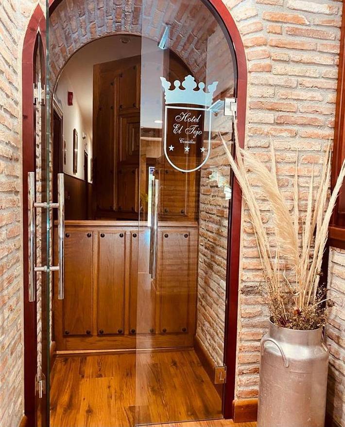 Hôtel pour 3 personnes, avec terrasse et piscine à Comillas - 3