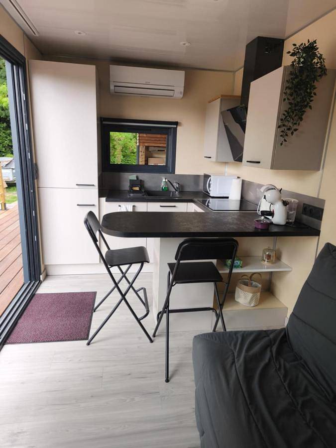 Appartement entier, Insolite - Conteneur amenagé in Saint-Laurent-de-la-Prée, Région de Rochefort