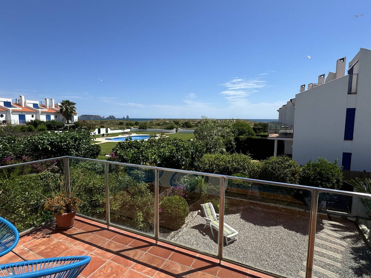 Maison spacieuse bord de mer, piscine, climatisation, proche plage in Mas Pinell, Torroella de Montgrí