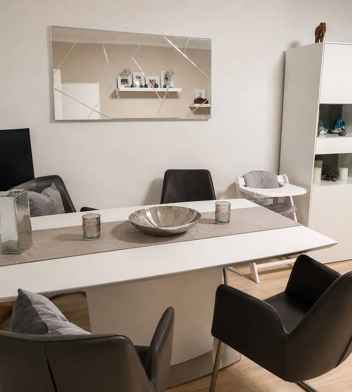Geheel appartement, Stadsappartement in het Groen bij de Dierentuin in Nippes (Köln), Keulen