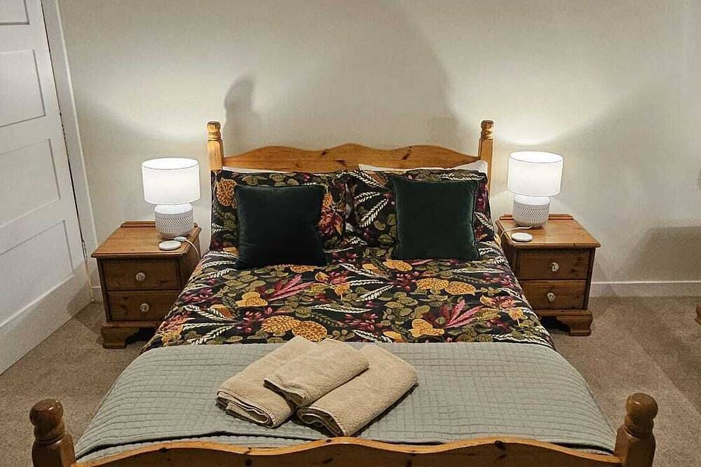 Ganze Wohnung, Spacious Flat in Coatbridge, Glasgow & Edinburgh train connections in Nord Lanarkshire