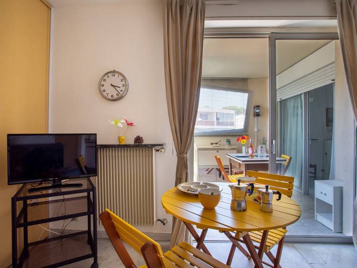 Gîte pour 4 personnes, avec jardin à Saint-Laurent-du-Var - 2