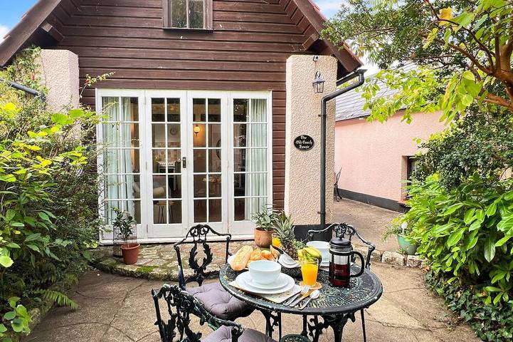 Glamping for 2 people, with garden in Exmoor