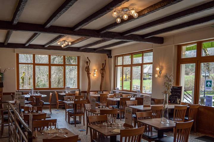 Hôtel pour 2 personnes, avec jacuzzi ainsi que sauna et jardin, animaux acceptés à Chichilianne - 3