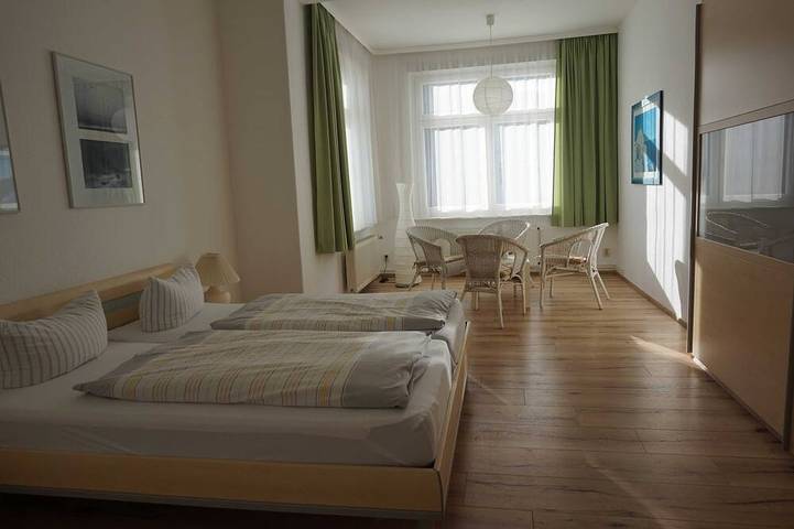 Villa für 6 Personen, mit Balkon, mit Haustier in Binz - 2