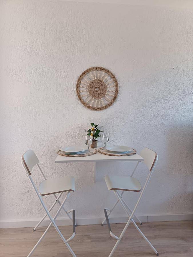 Gîte pour 4 personnes, avec vue et vue sur le lac, animaux acceptés à Saint-Chamas - 3