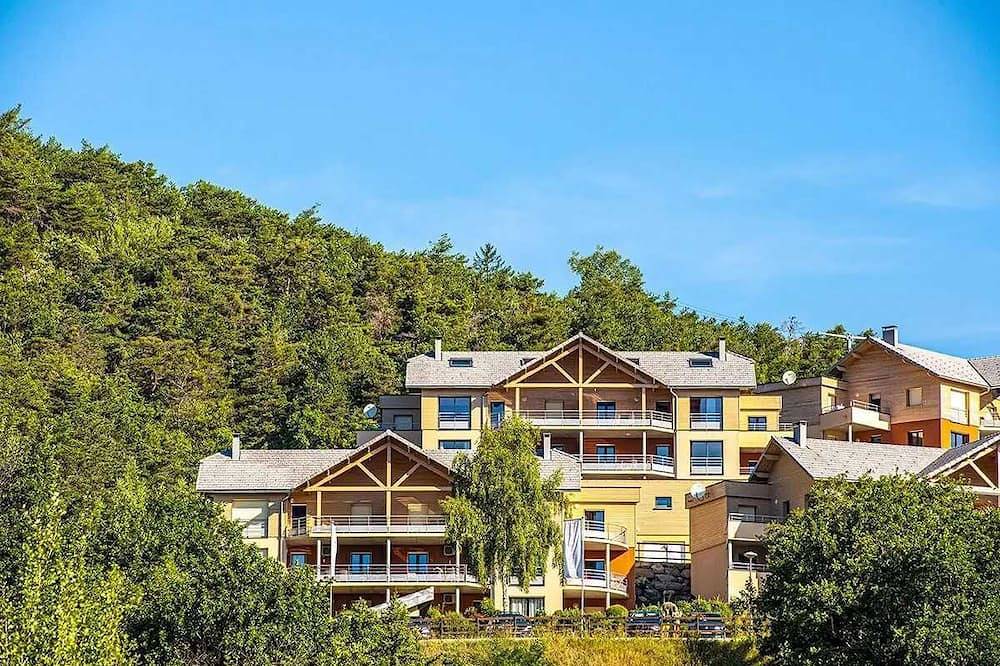 Ganze Wohnung, Zecamping 3 étoiles pataugeoire club enfant locatif Tv Lv clim 90m2 in Chorges, Nationalpark Écrins