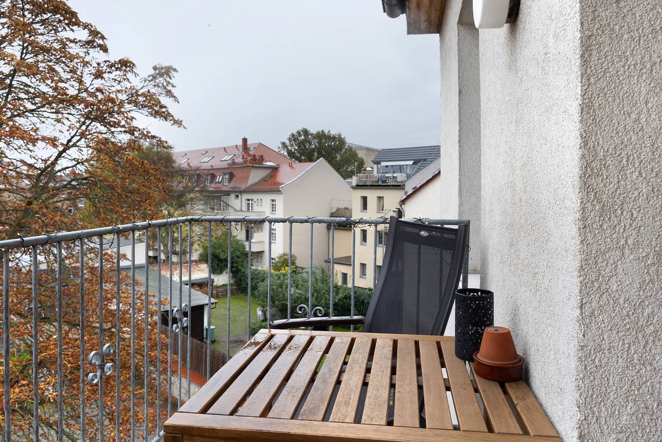 Ganze Wohnung, Apartment 'Kastanie' mit privatem Garten, Balkon und Wlan in Halle, Saale-Unstrut