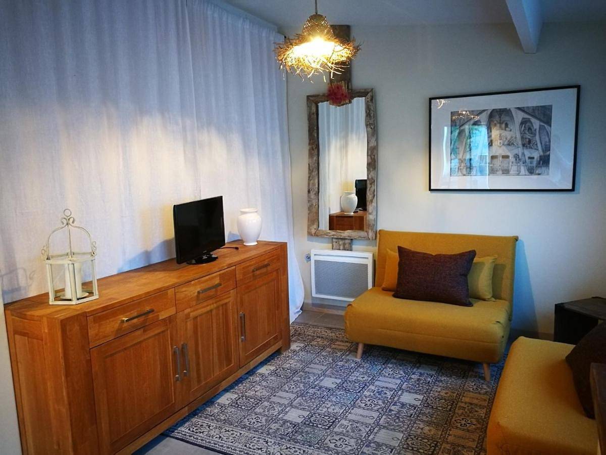 Double Room with Private Bathroom in Jolimont-Soupetard-Bonhoure (Toulouse), Toulouse