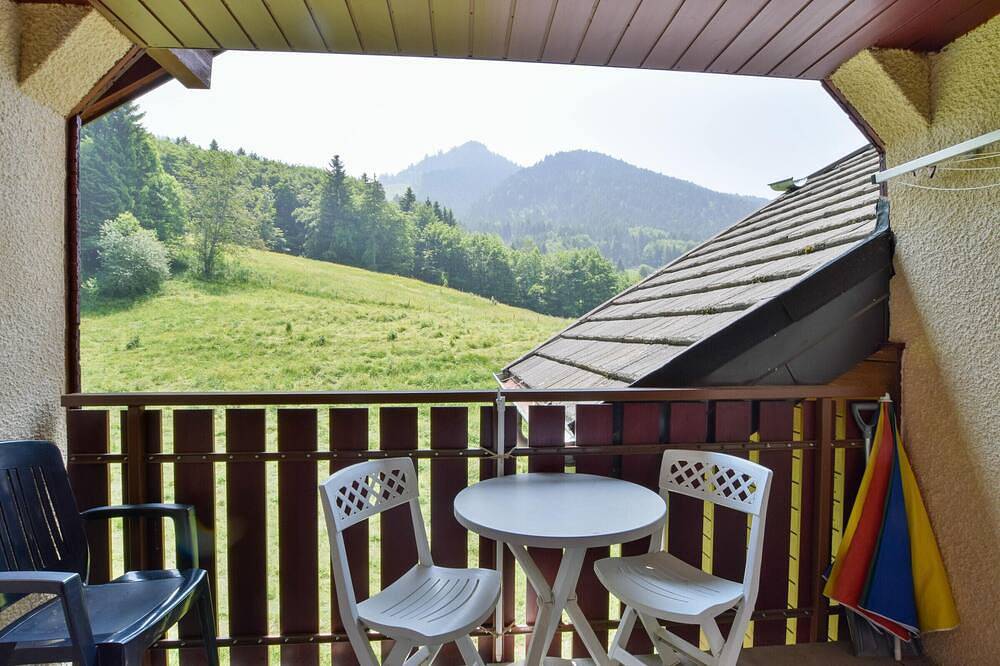 Apartamento entero, Dúplex acogedor de montaña para 6, cerca de las pistas, equipado y cómodo en Bernex in Bernex, Thonon-les-Bains region