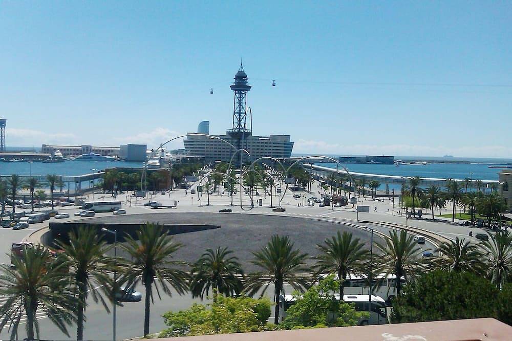 Entire apartment, Incredible apartment-central-sea view-near the beach-Free Wifi. in Barcelona Centre, Barcelona