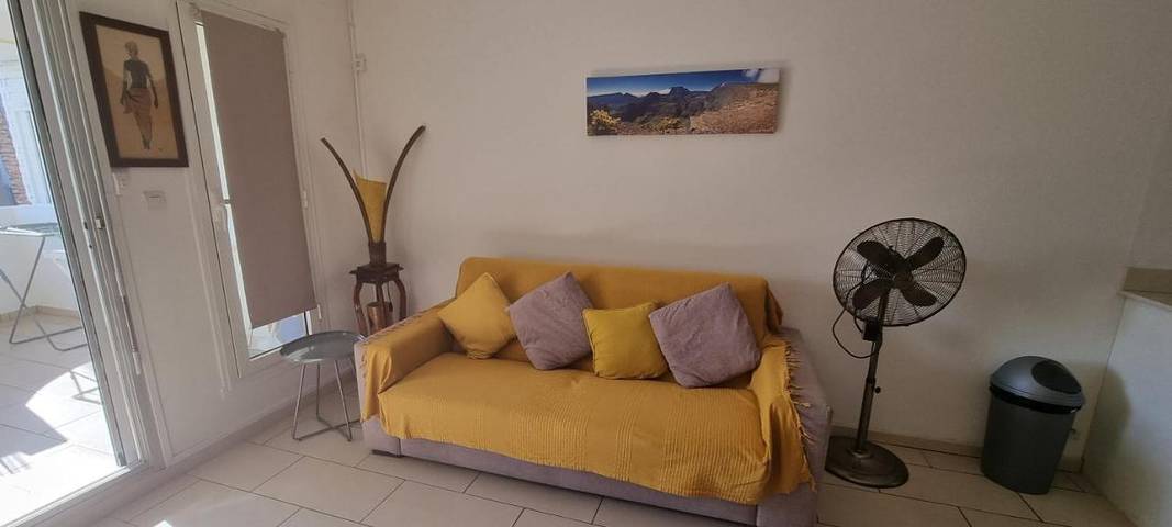 Gîte pour 4 personnes, avec terrasse et vue dans Plage de l'Hermitage - 2