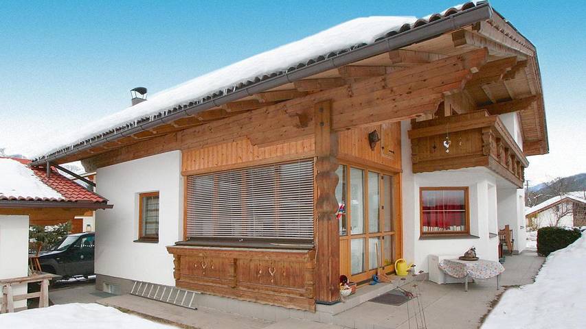 Ferienwohnung für 6 Personen, mit Balkon und Garten in Axams