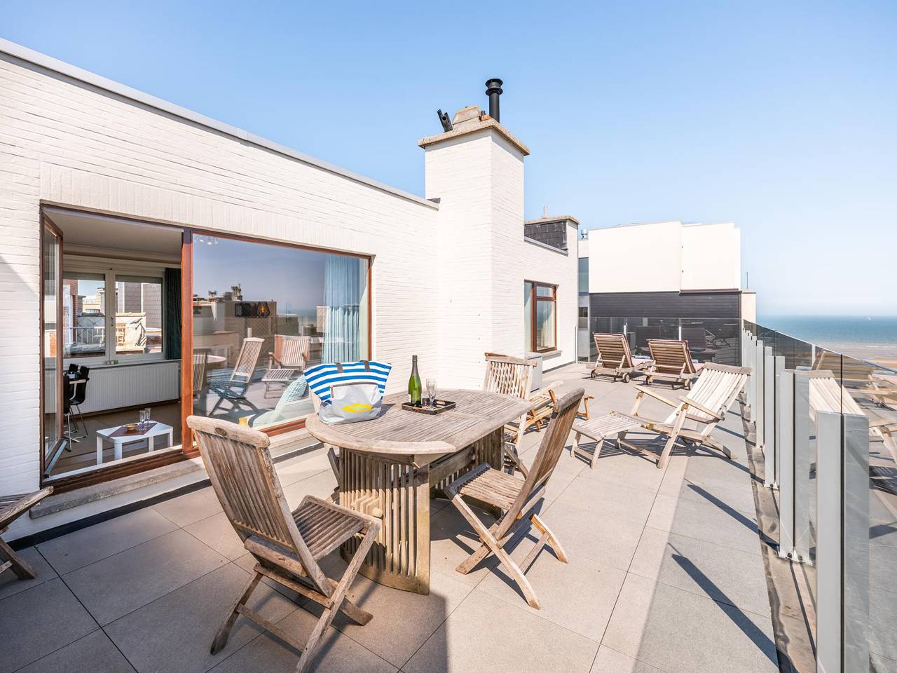 Ganze Wohnung, Appartement mit großer Terrasse und Meerblick
 in Koksijde-Bad, Koksijde