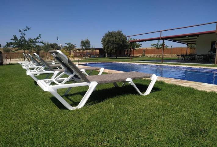 Casa de vacaciones para 20 personas, con piscina y vistas además de jardín y terraza, Se admiten mascotas en Provincia de Toledo - 2